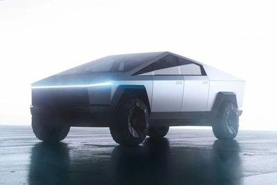 Bakal Dijual di Indonesia, Berapa Harga dari Truk Listrik Tesla Cybertruck Terbaru?