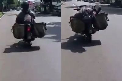 Video Kurir Paket Banyak Gaya saat Bawa Motor, Panik dan Malah Nabrak Pembatas Jalan