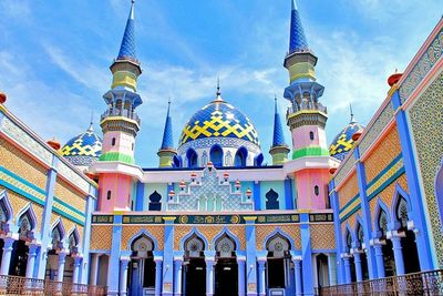 7 Masjid Unik di Indonesia untuk Wisata Religi