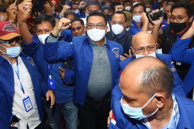 Larang Penggunaan Atribut, Demokrat Layangkan Somasi kepada Moeldoko dkk