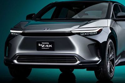 Melihat Konsep Toyota bZ4X Terbaru, Visi Crossover Listrik Masa Depan Toyota!