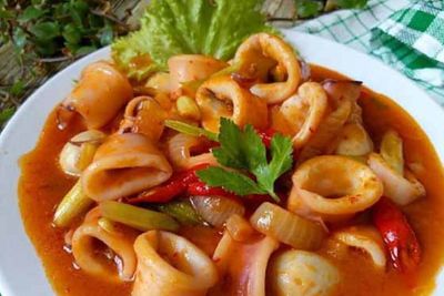 Enaknya Makan Cumi Saus Padang Hari Ini, Coba Buat Yuk!