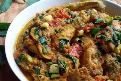 Cara Mudah Membuat Ayam Woku Kemangi Yang Enak dan Lezat