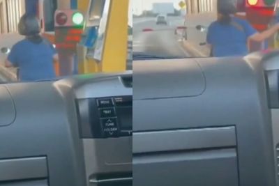 Viral Emak-emak Santuy Pakai Motor Masuk Tol, Kini Diburu Petugas