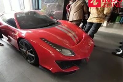 Sederet Barang Bukti Kasus Investasi EDCCash, Uang Tunai hingga Puluhan Mobil Mewah Disita