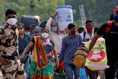 Kasus Covid-19 Tinggi, DPR Minta Pemerintah Tolak Kedatangan WN India ke Indonesia