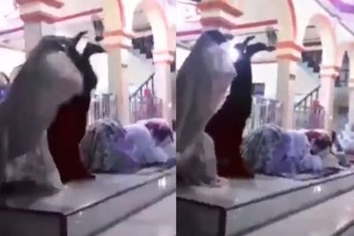 Viral Video Salat sambil Handstand, Dokter Ungkap Risikonya