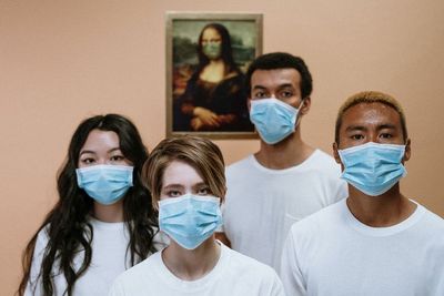 Begini Cara Menggunakan Masker Dobel Yang Benar