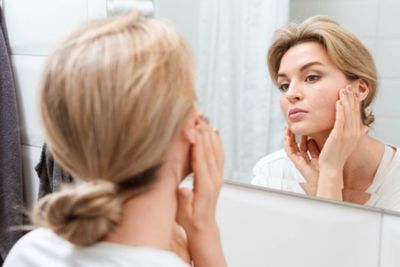 Tanda-tanda Kekurangan Vitamin B12 yang Muncul di Wajah, Coba Perhatikan