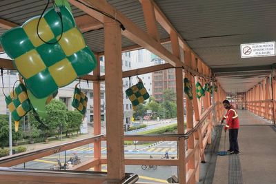 FOTO: Lampu Hias Ketupat di Kuala Lumpur
