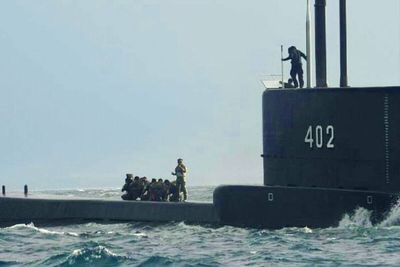 BREAKING NEWS: Serpihan Barang KRI Nanggala-402 Ditemukan, Begini Nasib 53 Kru Kapal
