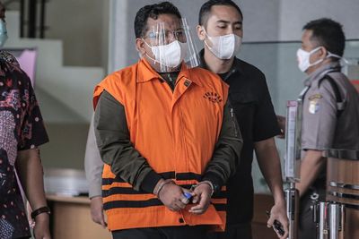 Resmi Ditahan KPK, Wali Kota Tanjungbalai: Saya Mohon Maaf Kepada Warga