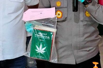 LBHM Nilai Penyitaan Buku Pembahasan Soal Ganja Milik Jeff Smith Berlebihan