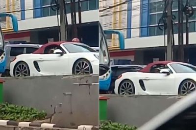 Pengemudi Porsche yang Masuk Jalur Busway Akhirnya Diamankan Polisi