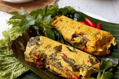 Hari Ini Kita Buat Pepes Tahu Yuk di Rumah