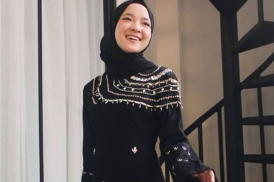 Nissa Sabyan Sumringah Unggah Foto Endorse, Langsung Dihujat Netizen: Muka Tembok Lu!