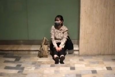 Hack WhatsApp Pacar, Cewek Ini Kaget Ternyata Cowoknya Tunangan dengan Wanita Lain