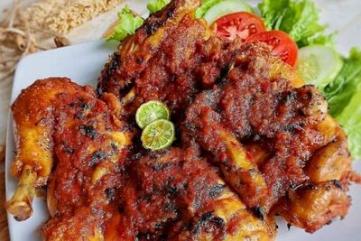 17 Ide Nama Usaha Ayam Bakar Madu yang Bikin Laris Manis