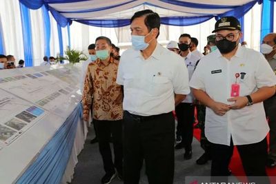 Tinjau Pembangunan Bandara Dhoho Kediri, Menko Luhut Harap Bisa Rampung Pertengahan 2023