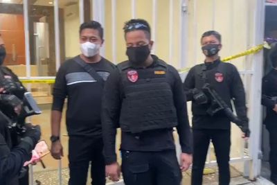 Ditangkap Densus 88, Kediaman Munarman Hingga Markas FPI di Petamburan Digeledah