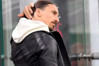 UEFA Tengah Selidiki Ibrahomovic Terkait Dugaan Terlibat Perusahaan Judi