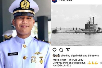 Kecintaan Letda Rhesa Sigar Terhadap KRI Nanggala 402 Terlihat Pada Foto Hitam Putih Ini