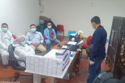 Aksi Petugas Kimia Farma Diduga Gunakan Alat Swab Antigen Bekas Bikin Publik Berang