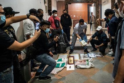 Polisi Temukan Bahan Peledak di Eks Markas FPI, Pengacara Munarman: Itu Pembersih Toilet