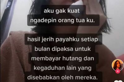 Viralkan! Wanita Ini Minta Tolong dari Orang Tua yang Menagih Gajinya Setiap Bulan!