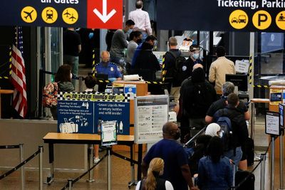 Biden Larang Perjalanan dari India Masuk ke Amerika Serikat