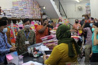 Kembalikan Uang Pungli ke Warga, Gibran Minta Maaf