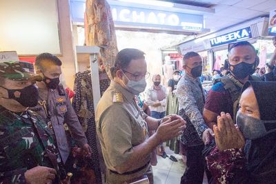 Viral Pengunjung Tanah Abang Membludak, Gubernur Anies Langsung Turun Tangan