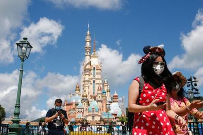 Setahun Ditutup, Disneyland California Kembali Terima Pengunjung