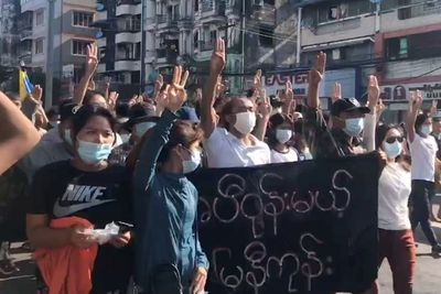 3 Bulan Kudeta, Rakyat Gaungkan Revolusi Musim Semi Global Myanmar, 8 Orang Ditembak