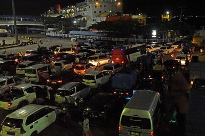 FOTO: Jumlah Pemudik di Merak Meningkat