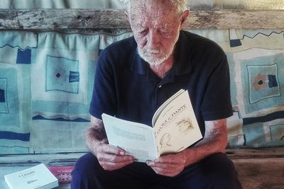 Sosok Mauro Morandi, Pria Tua yang Selama 32 Tahun Hidup Sendirian di Pulau Terpencil