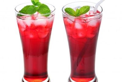 Beda dari Nama & Rasanya, Mengapa Sirup Cocopandan Berwarna Merah, Bukan Putih atau Hijau?