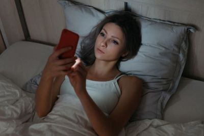 Jaga Kesehatan Mental di Era Digital: 5 Tips Jitu Detoks dari Gadget