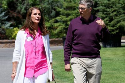 Terungkap, Bill Gates Sering Pergi Berlibur dengan Mantan Pacarnya
