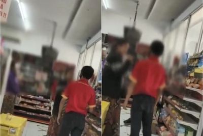 Duh! Emak-emak Kepergok Minum Lalu Letak Minuman Bekasnya ke Kulkas, Ngaku Kenalan Polisi