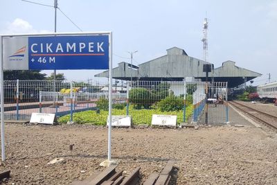 Mengenal Makna Angka di Papan Nama Stasiun Kereta Api, Ternyata Bukan untuk Jarak