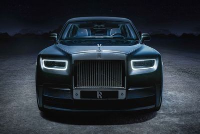 Pelanggan Rolls-Royce di Tiongkok Beli Mobil Seharga Rp14 Miliar via WeChat!