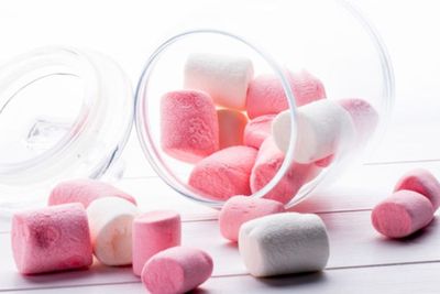 Fakta Menarik Seputar Marshmallow Si Camilan Manis Empuk
