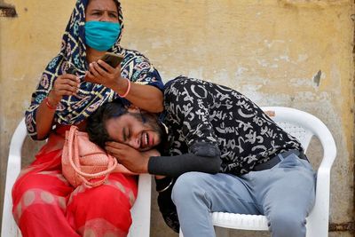 India Tembus 4.000 Kasus Kematian Dalam Satu Hari Akibat COVID-19