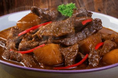 Mencoba Membuat Semur Daging Sapi di Rumah Yang Rasanya Maknyos
