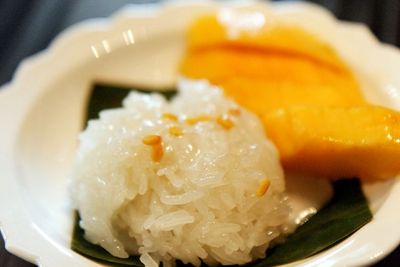 Resep Mudah Membuat Mango Sticky Rice Yang Enak Dan Lezat