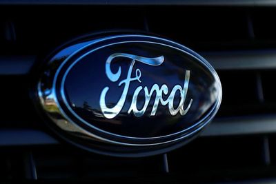 Ford Pasang Layar Seluas 5.946 Meter Persegi di Kantor Pusatnya, Buat Apa?
