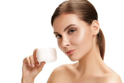 Mengenal Kandungan Kojic Acid yang Efektif untuk Cerahkan Kulit