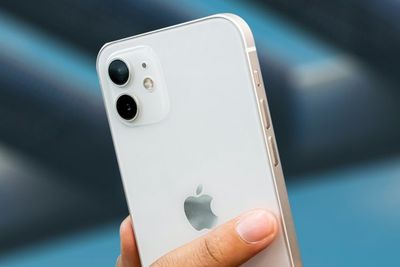 Ming Chi-Kuo: Apple Bakal Gunakan Modem 5G Sendiri di iPhone Paling Cepat 2023