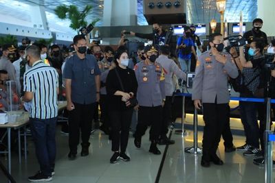 Demi Keadilan, Ketua DPR Sebut Kedatangan WNA Ditunda Selama Berlakunya Larangan Mudik